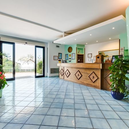 Best Western Hotel La Solara Соренто Екстериор снимка