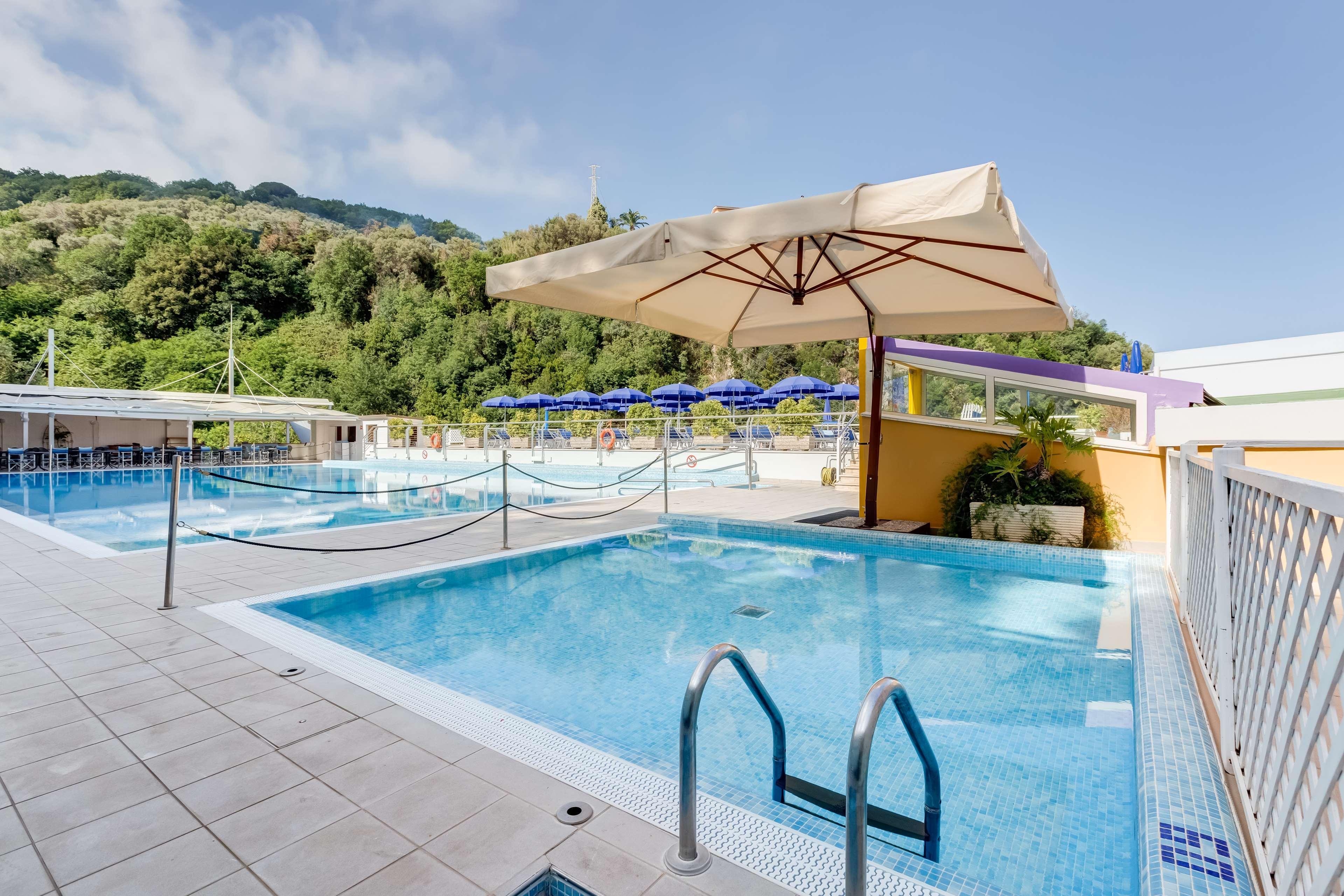 Best Western Hotel La Solara Соренто Екстериор снимка