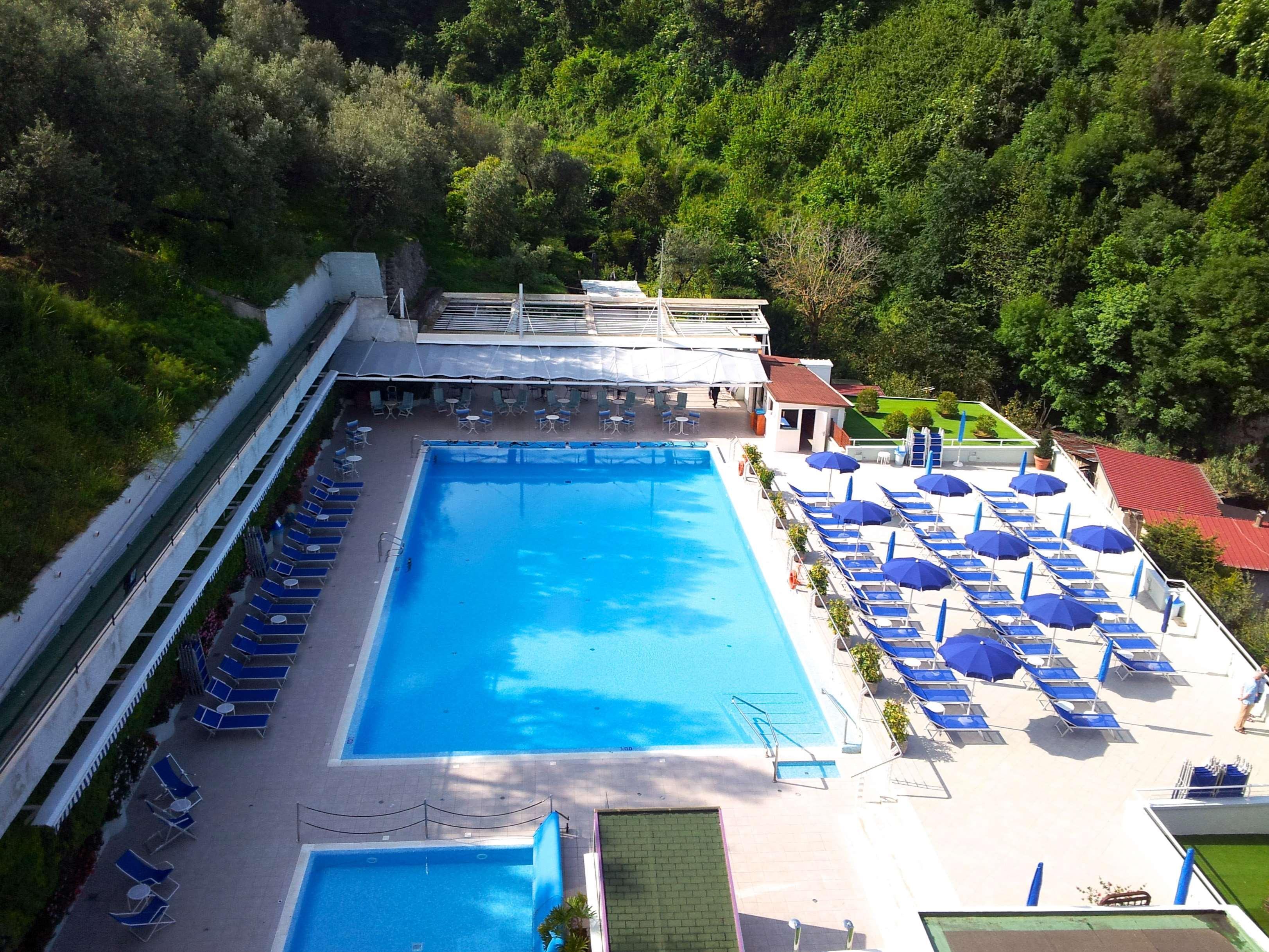 Best Western Hotel La Solara Соренто Екстериор снимка