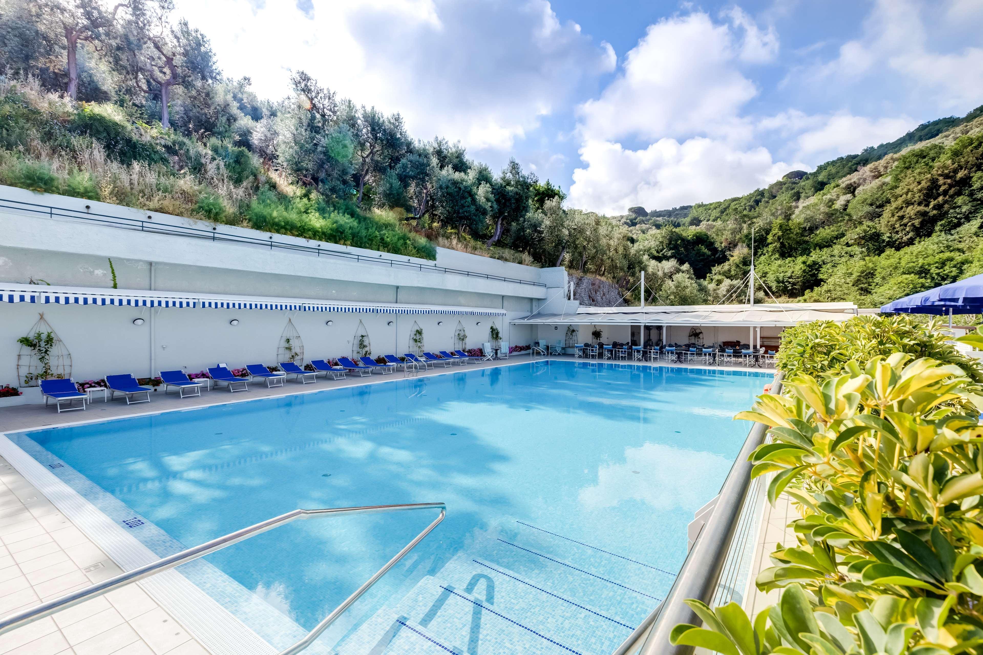 Best Western Hotel La Solara Соренто Екстериор снимка