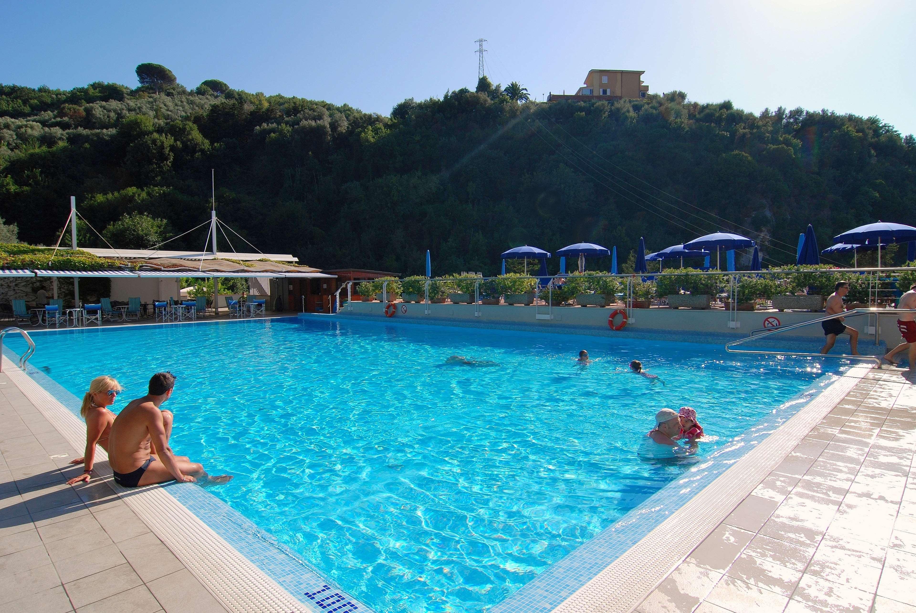 Best Western Hotel La Solara Соренто Екстериор снимка