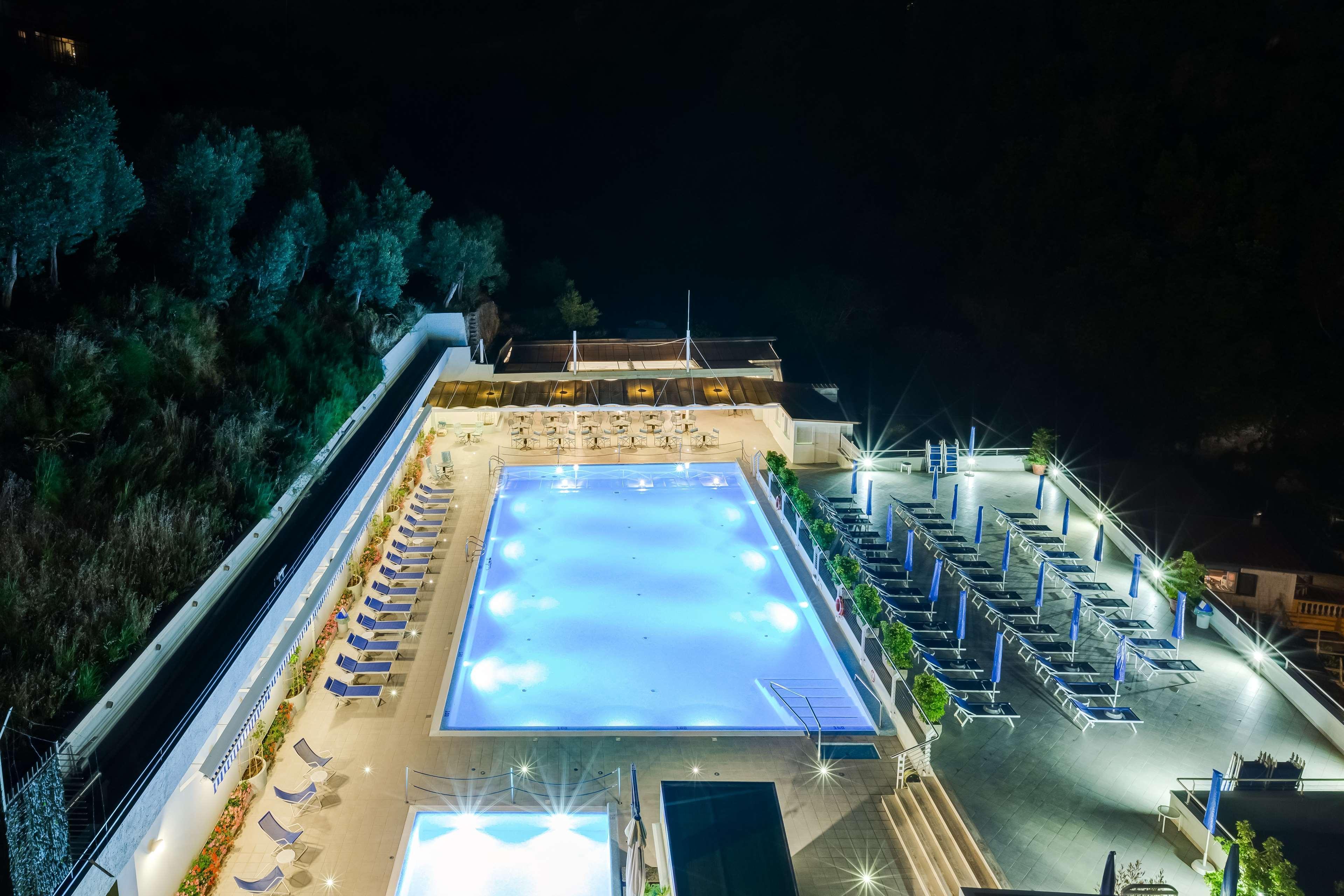 Best Western Hotel La Solara Соренто Екстериор снимка