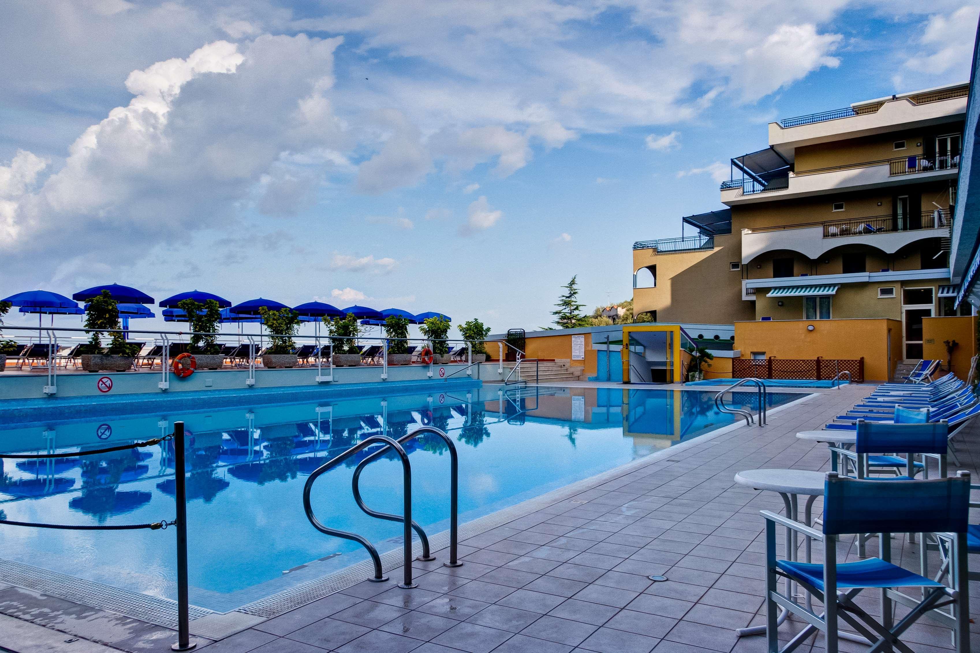 Best Western Hotel La Solara Соренто Екстериор снимка