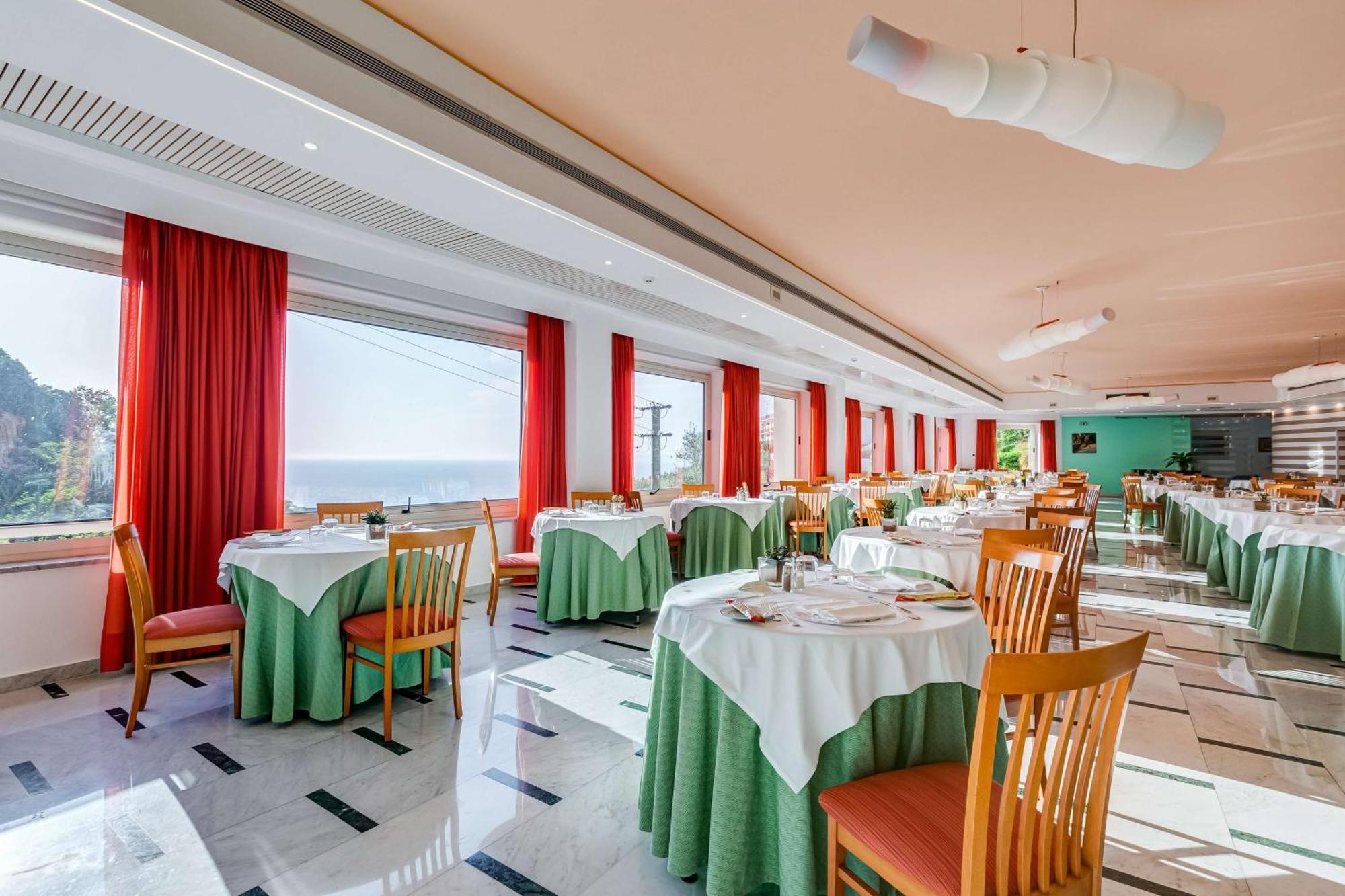 Best Western Hotel La Solara Соренто Екстериор снимка