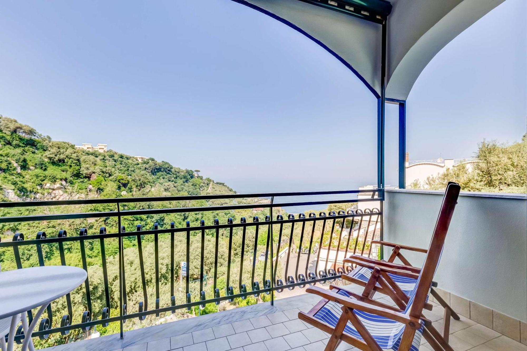 Best Western Hotel La Solara Соренто Екстериор снимка