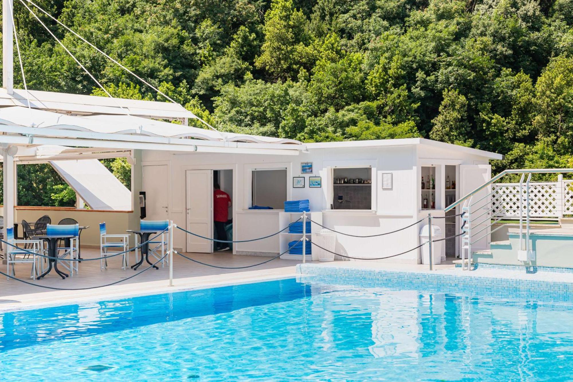 Best Western Hotel La Solara Соренто Екстериор снимка