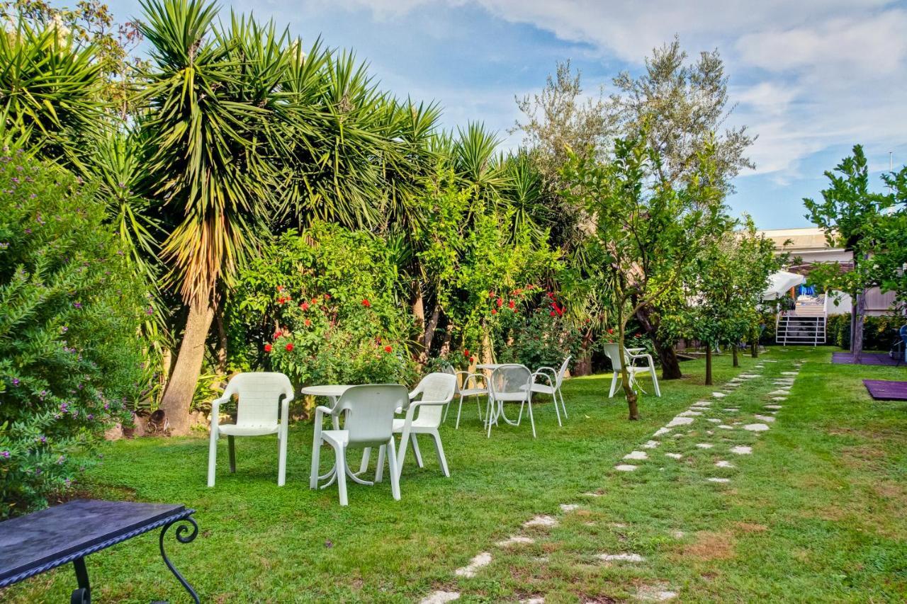 Best Western Hotel La Solara Соренто Екстериор снимка