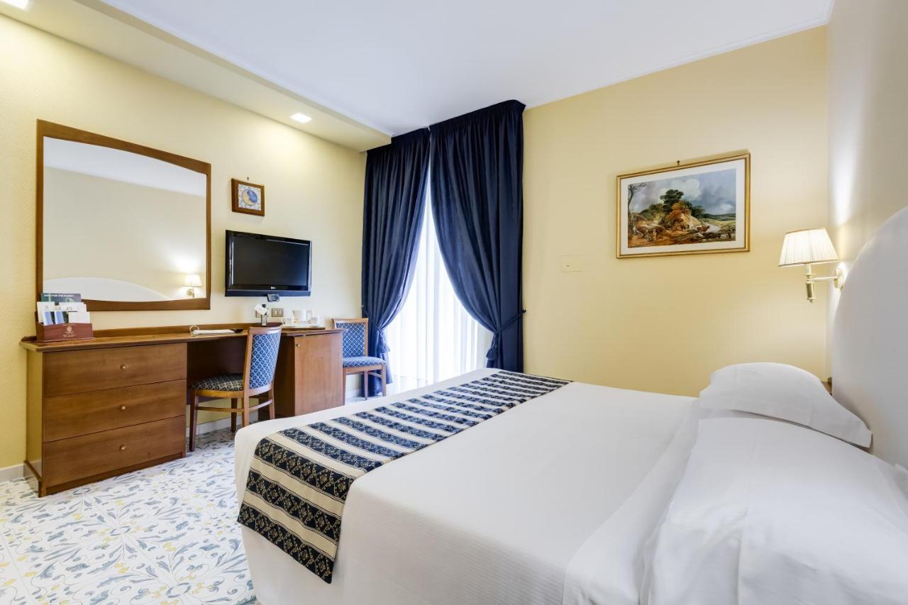 Best Western Hotel La Solara Соренто Екстериор снимка